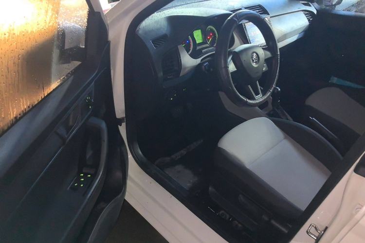Used Skoda Fabia 2017 1.4L Automatic Car Enjoy Edition Driver Seat