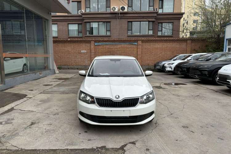 Used Skoda Fabia 2017 1.4L Manual Enjoy Edition Exterior 1