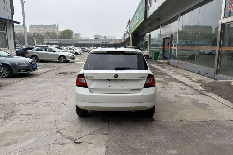 Used Skoda Fabia 2017 1.4L Manual Enjoy Edition Exterior 5