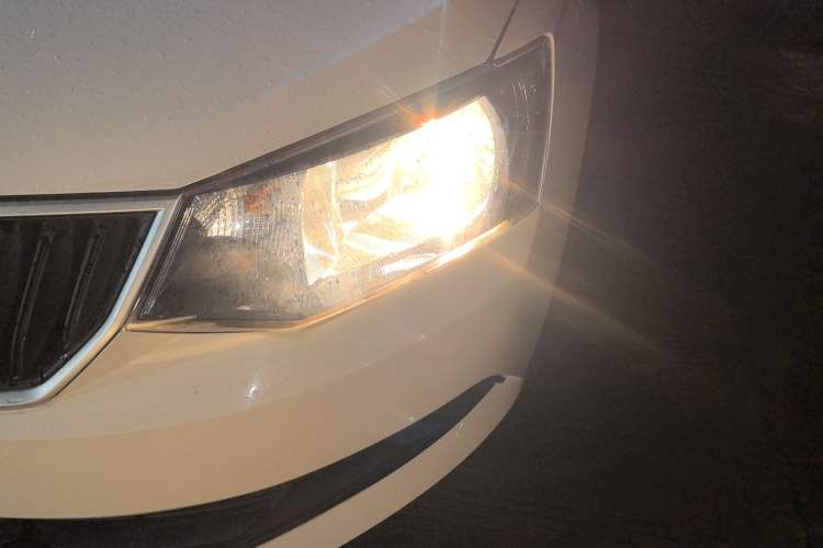 Used Skoda Fabia 2017 1.4L Automatic Car Enjoy Edition Left Front Headlight