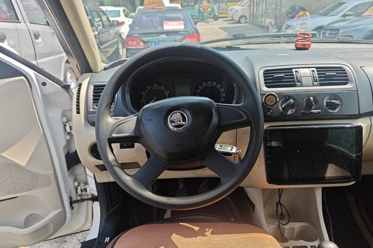 Used Skoda Fabia 2014 1.4L Manual Crystal Edition Steering Wheel