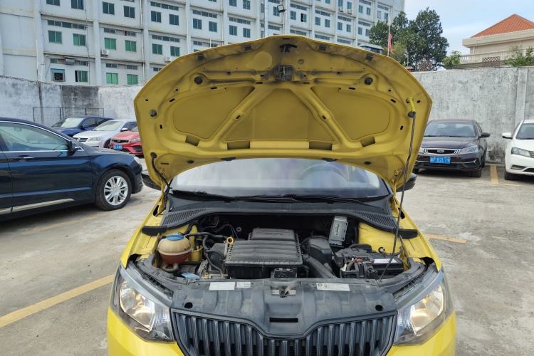 Used Skoda Fabia 2015 1.6L Automatic Sport Edition Engine Bay