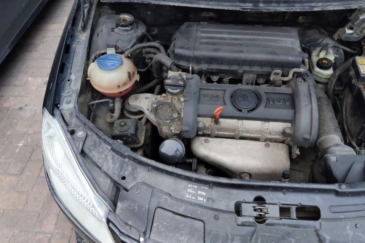 Used Skoda Fabia 2008 1.6L Automatic Crystal Edition Engine Bay Right