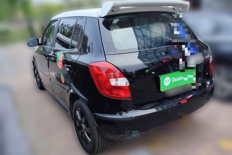 Used Skoda Fabia 2008 1.6L Automatic Crystal Edition Rear Left 45 Deg
