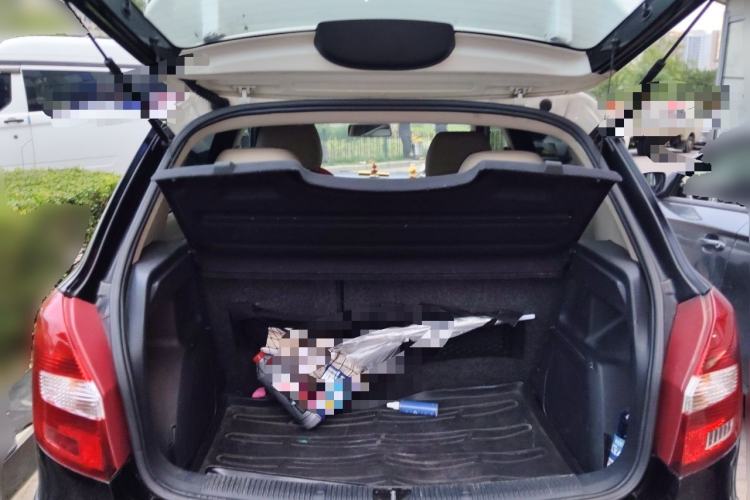 Used Skoda Fabia 2008 1.6L Automatic Crystal Edition Trunk
