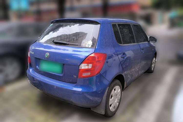 Used Skoda Fabia 2008 1.4L Manual Crystal Edition Rear Right 45 Deg