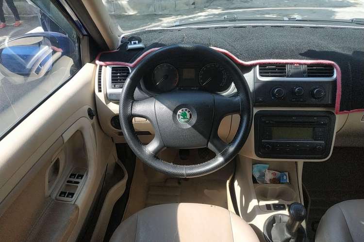 Used Skoda Fabia 2008 1.4L Manual Crystal Edition Steering Wheel