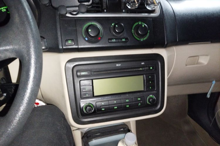 Used Skoda Fabia 2008 1.4L Manual Crystal Edition Audio And AC Panel