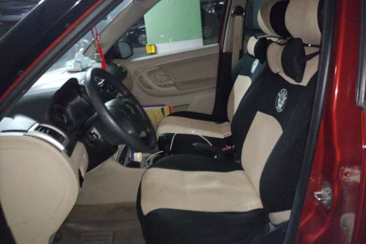 Used Skoda Fabia 2008 1.4L Manual Crystal Edition Left Front Seat