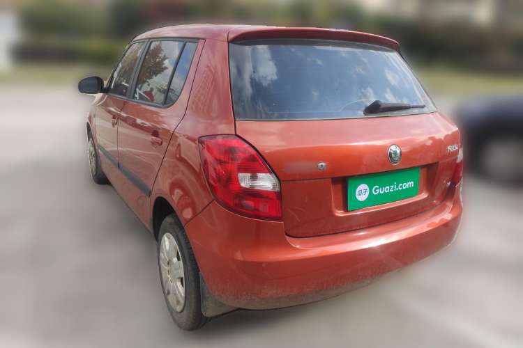 Used Skoda Fabia 2008 1.4L Manual Crystal Edition Rear Left 45 Deg