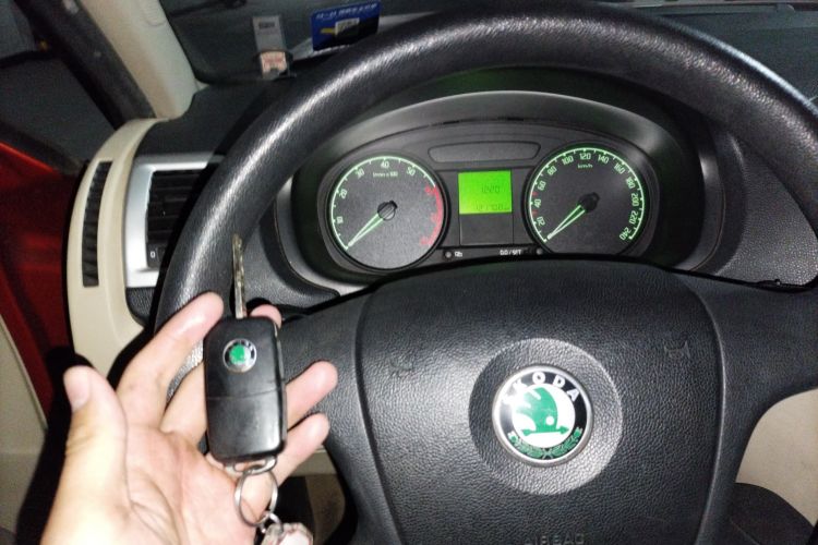 Used Skoda Fabia 2008 1.4L Manual Crystal Edition Vehicle Key