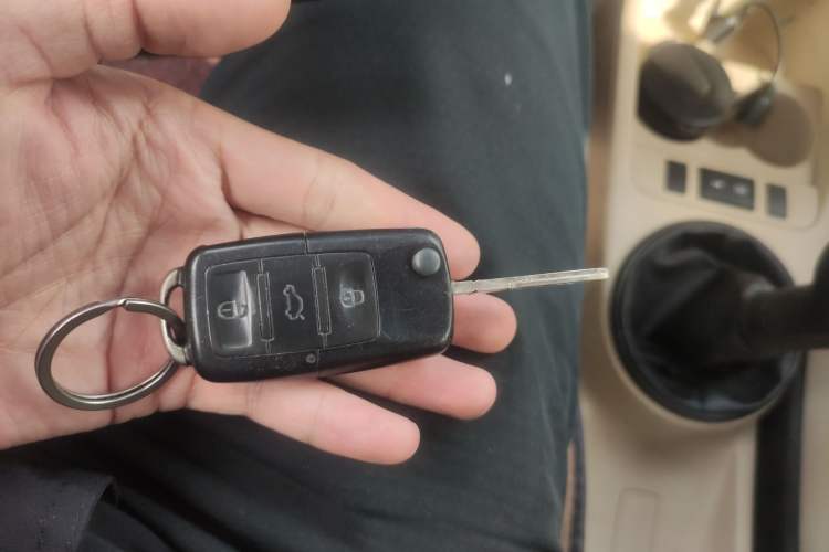 Used Skoda Fabia 2008 1.4L Manual Crystal Edition Vehicle Key