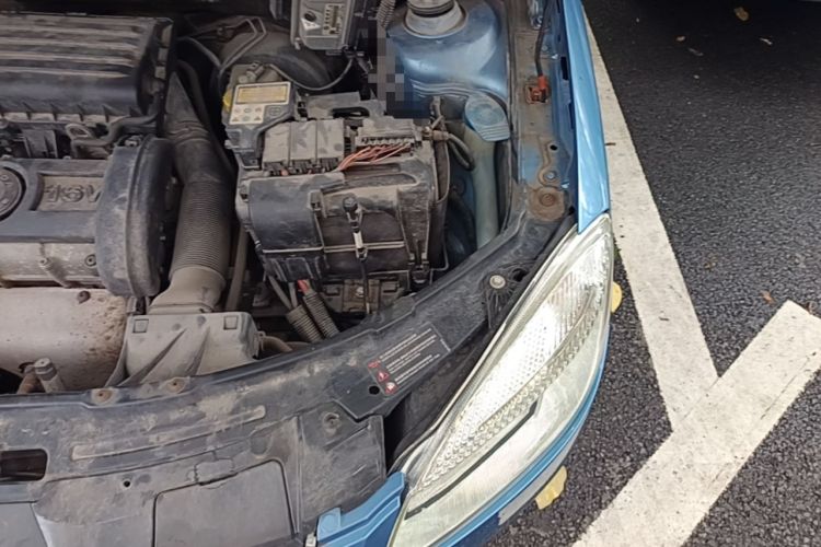 Used Skoda Fabia 2008 1.6L Automatic Crystal Edition Engine Bay Left