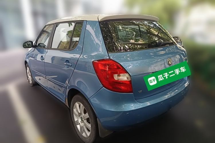 Used Skoda Fabia 2008 1.6L Automatic Crystal Edition Rear Left 45 Deg