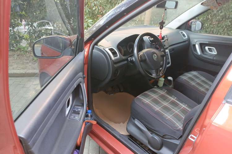 Used Skoda Fabia 2008 1.6L Manual Crystal Edition Driver Seat