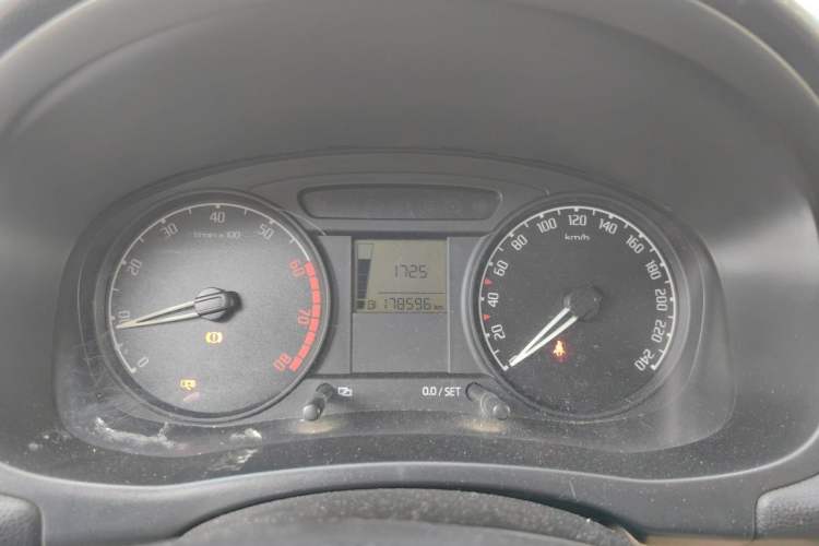 Used Skoda Fabia 2008 1.4L Manual Crystal Edition Instrument Cluster