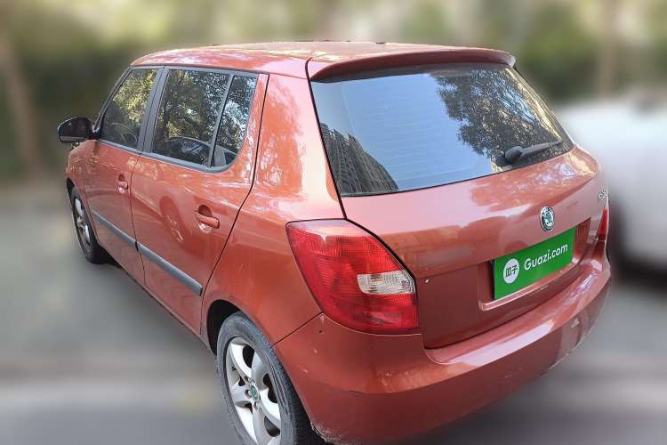 Used Skoda Fabia 2008 1.6L Manual Crystal Edition Rear Left 45 Deg