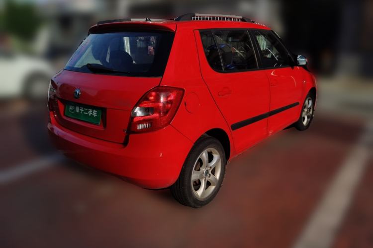 Used Skoda Fabia 2008 1.6L Manual Crystal Edition Rear Right 45 Deg