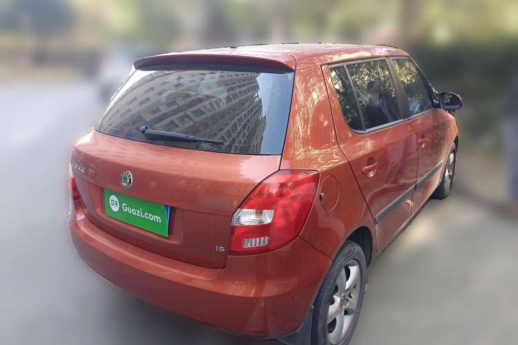 Used Skoda Fabia 2008 1.6L Manual Crystal Edition Rear Right 45 Deg