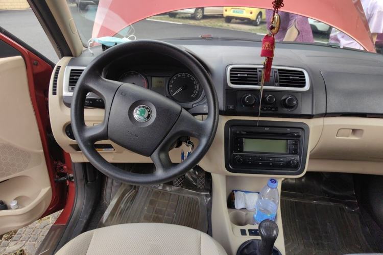 Used Skoda Fabia 2008 1.4L Manual Crystal Edition Steering Wheel