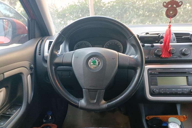 Used Skoda Fabia 2008 1.6L Manual Crystal Edition Steering Wheel