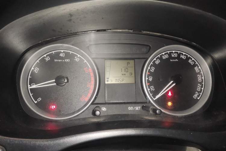 Used Skoda Fabia 2008 1.6L Automatic Crystal Edition Instrument Cluster