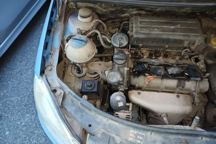 Used Skoda Fabia 2009 1.6L Automatic Crystal Edition Engine Bay Right