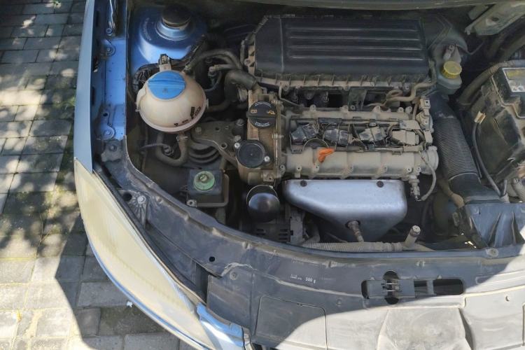 Used Skoda Fabia 2009 1.4L Automatic Crystal Edition Engine Bay Right
