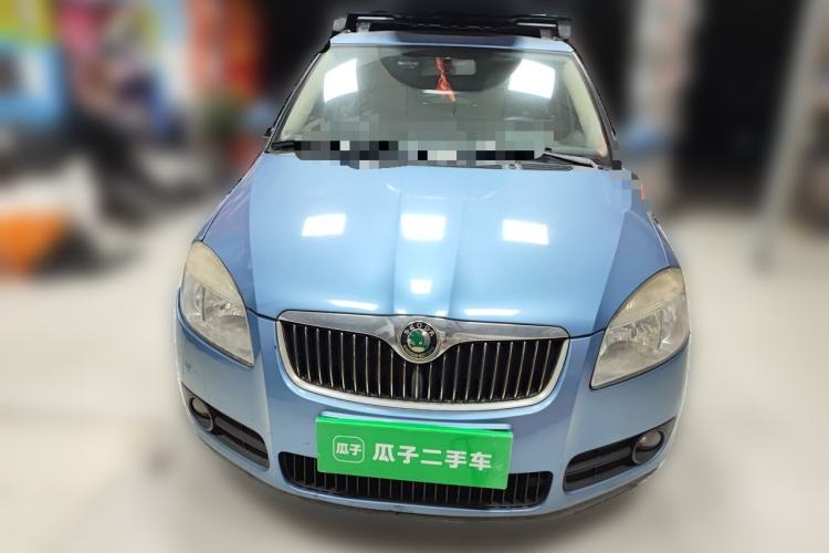 Used Skoda Fabia 2009 1.6L Automatic Crystal Edition Front