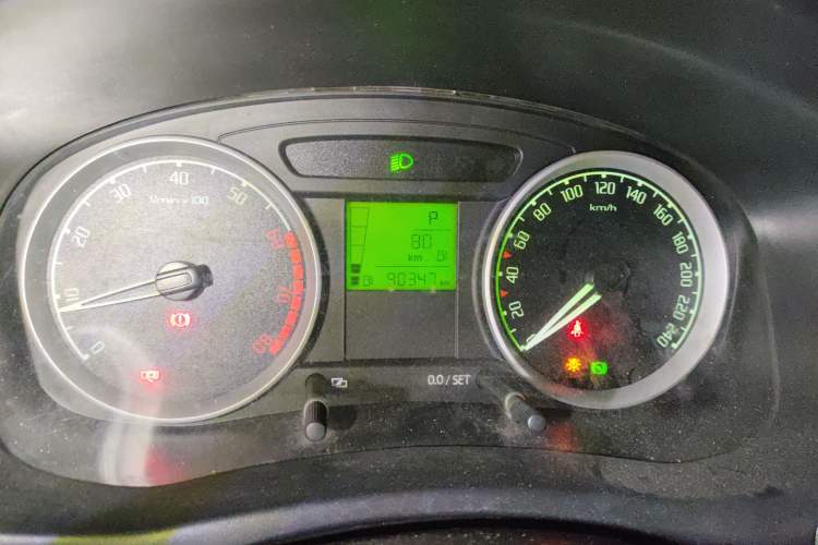 Used Skoda Fabia 2009 1.6L Automatic Crystal Edition Instrument Cluster
