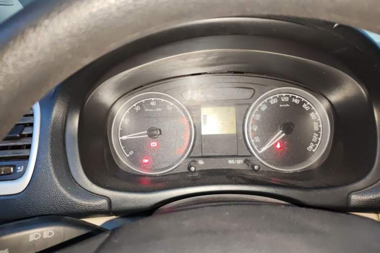 Used Skoda Fabia 2009 1.6L Automatic Crystal Edition Instrument Cluster