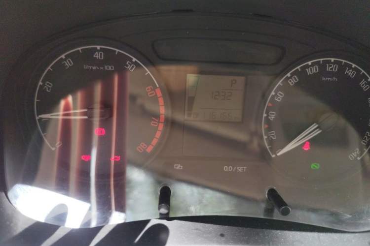 Used Skoda Fabia 2009 1.4L Automatic Crystal Edition Instrument Cluster
