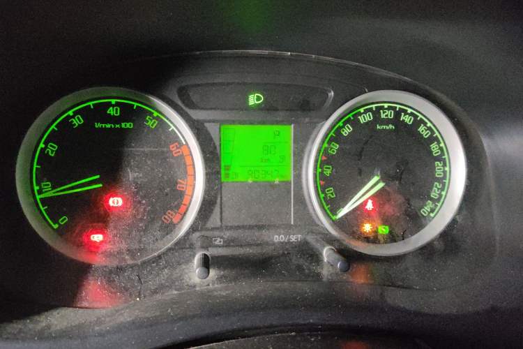 Used Skoda Fabia 2009 1.6L Automatic Crystal Edition Odometer Close Up