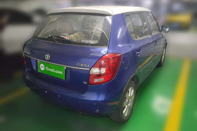 Used Skoda Fabia 2009 1.6L Automatic Crystal Edition Rear Right 45 Deg