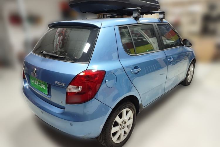 Used Skoda Fabia 2009 1.6L Automatic Crystal Edition Rear Right 45 Deg