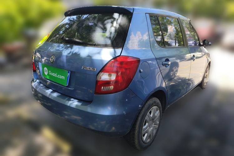 Used Skoda Fabia 2009 1.4L Automatic Crystal Edition Rear Right 45 Deg
