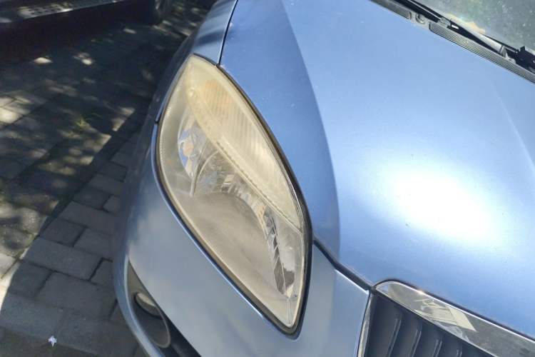 Used Skoda Fabia 2009 1.4L Automatic Crystal Edition Right Front Headlight