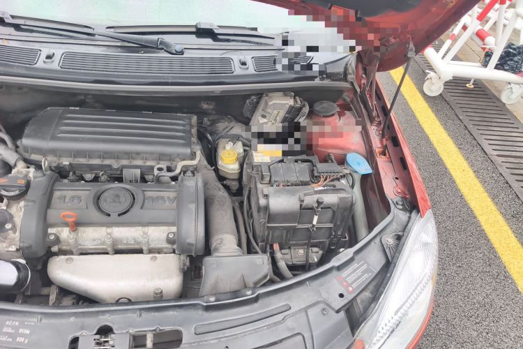 Used Skoda Fabia 2009 1.6L Automatic Crystal Edition Engine Bay Left