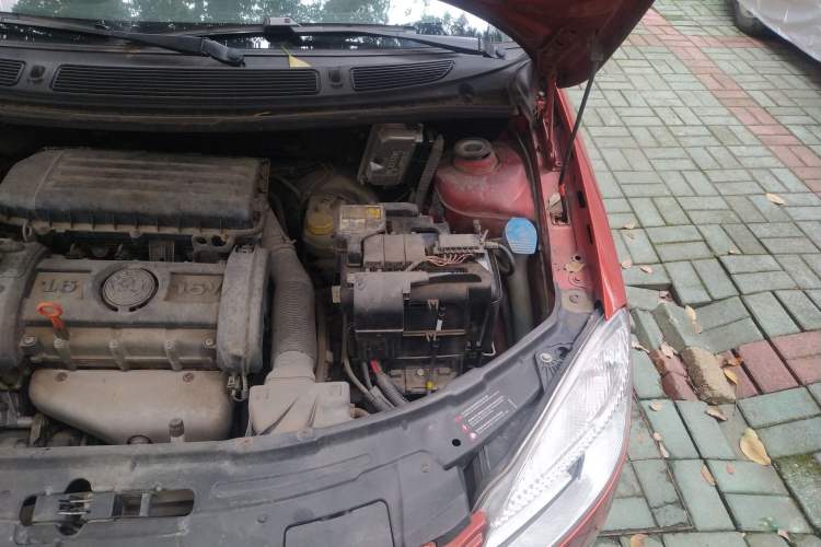 Used Skoda Fabia 2009 1.6L Automatic Crystal Edition Engine Bay Left
