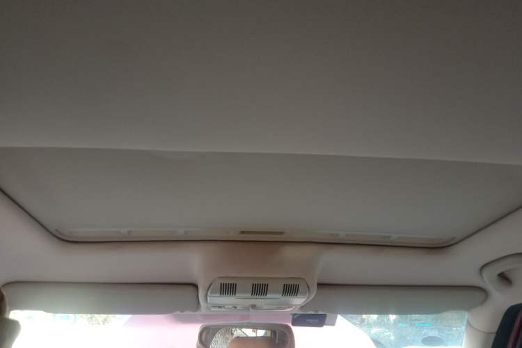 Used Skoda Fabia 2009 1.6L Automatic Crystal Edition Headliner