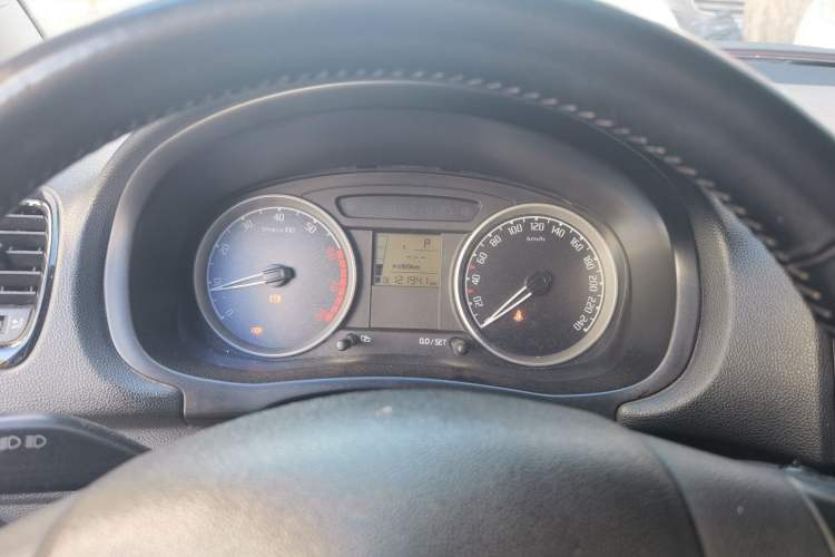 Used Skoda Fabia 2009 1.6L Automatic Crystal Edition Instrument Cluster
