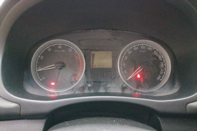 Used Skoda Fabia 2009 1.6L Automatic Crystal Edition Instrument Cluster