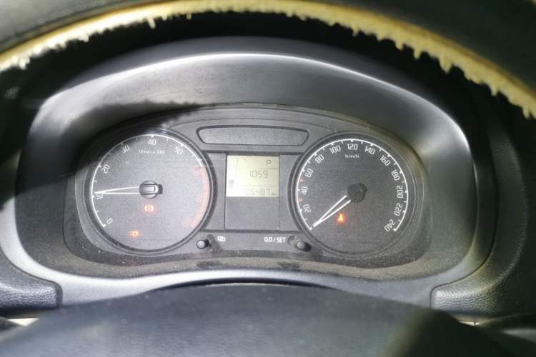 Used Skoda Fabia 2009 1.4L Automatic Crystal Edition Instrument Cluster