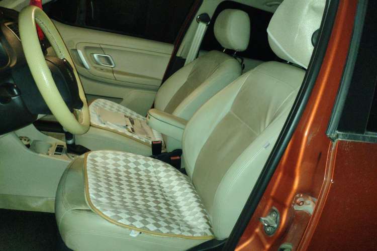 Used Skoda Fabia 2009 1.6L Automatic Crystal Edition Left Front Seat