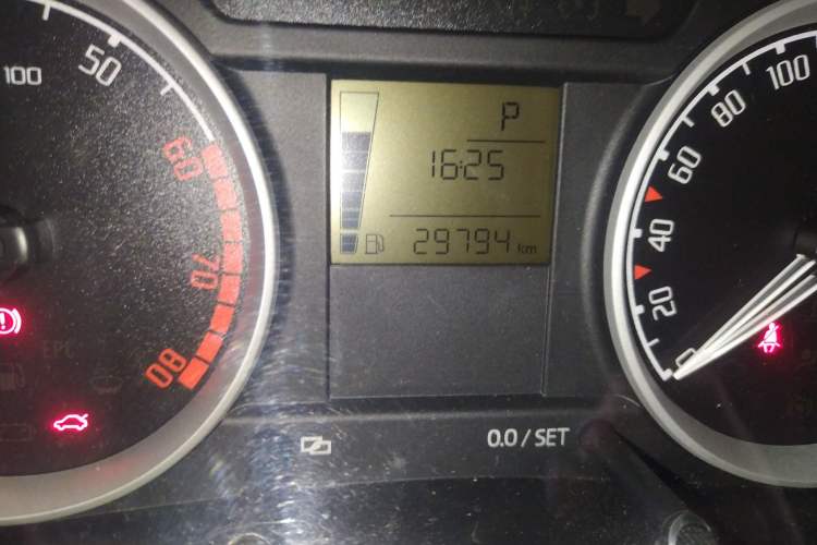 Used Skoda Fabia 2009 1.6L Automatic Crystal Edition Odometer Close Up