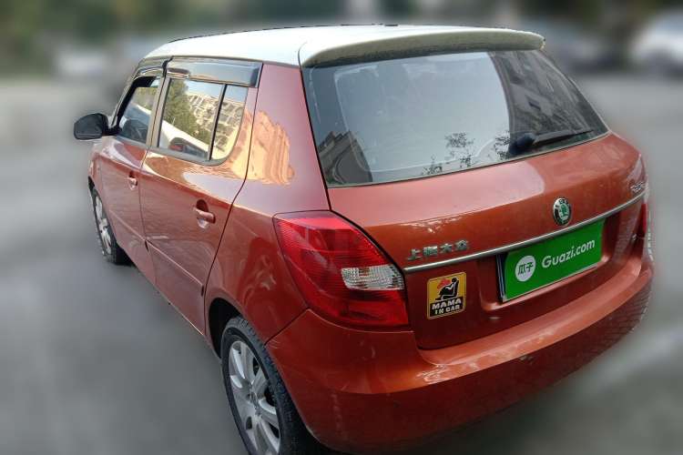Used Skoda Fabia 2009 1.6L Automatic Crystal Edition Rear Left 45 Deg