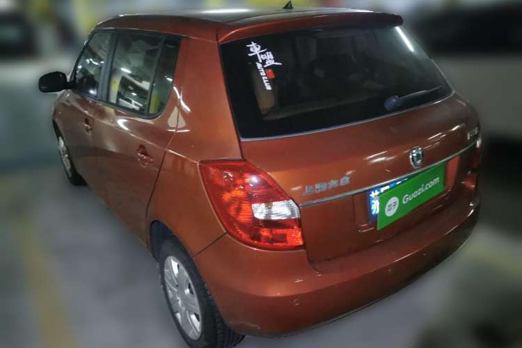 Used Skoda Fabia 2009 1.4L Automatic Crystal Edition Rear Left 45 Deg