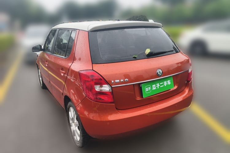 Used Skoda Fabia 2009 1.6L Automatic Crystal Edition Rear Left 45 Deg