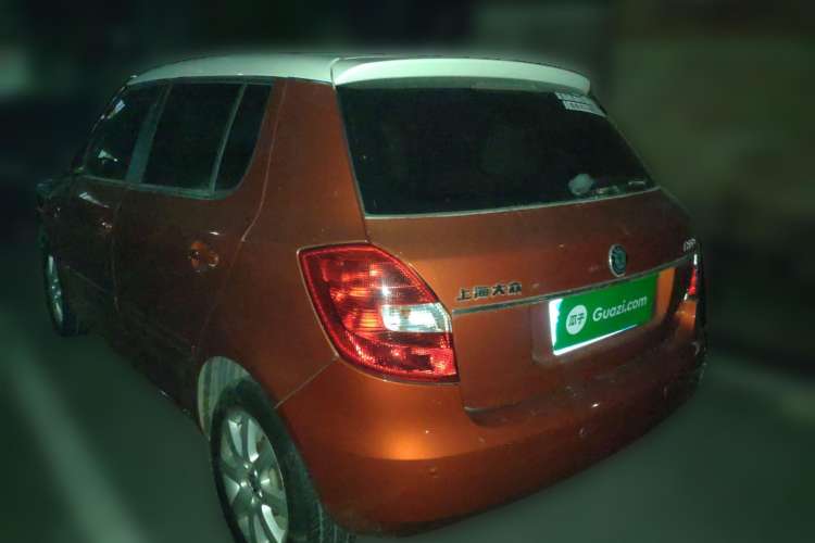 Used Skoda Fabia 2009 1.6L Automatic Crystal Edition Rear Left 45 Deg