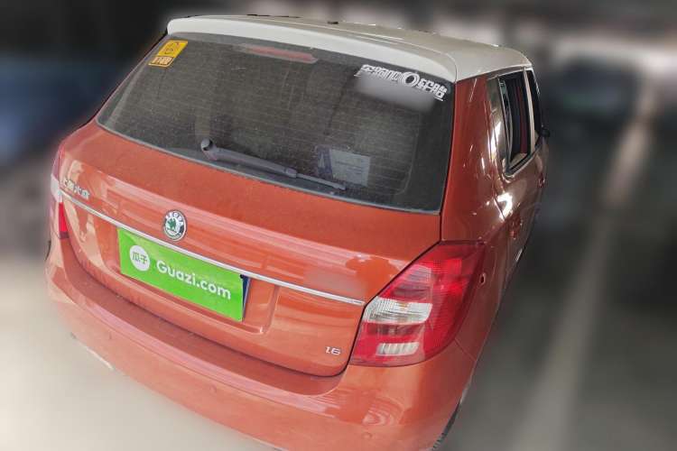 Used Skoda Fabia 2009 1.6L Automatic Crystal Edition Rear Right 45 Deg